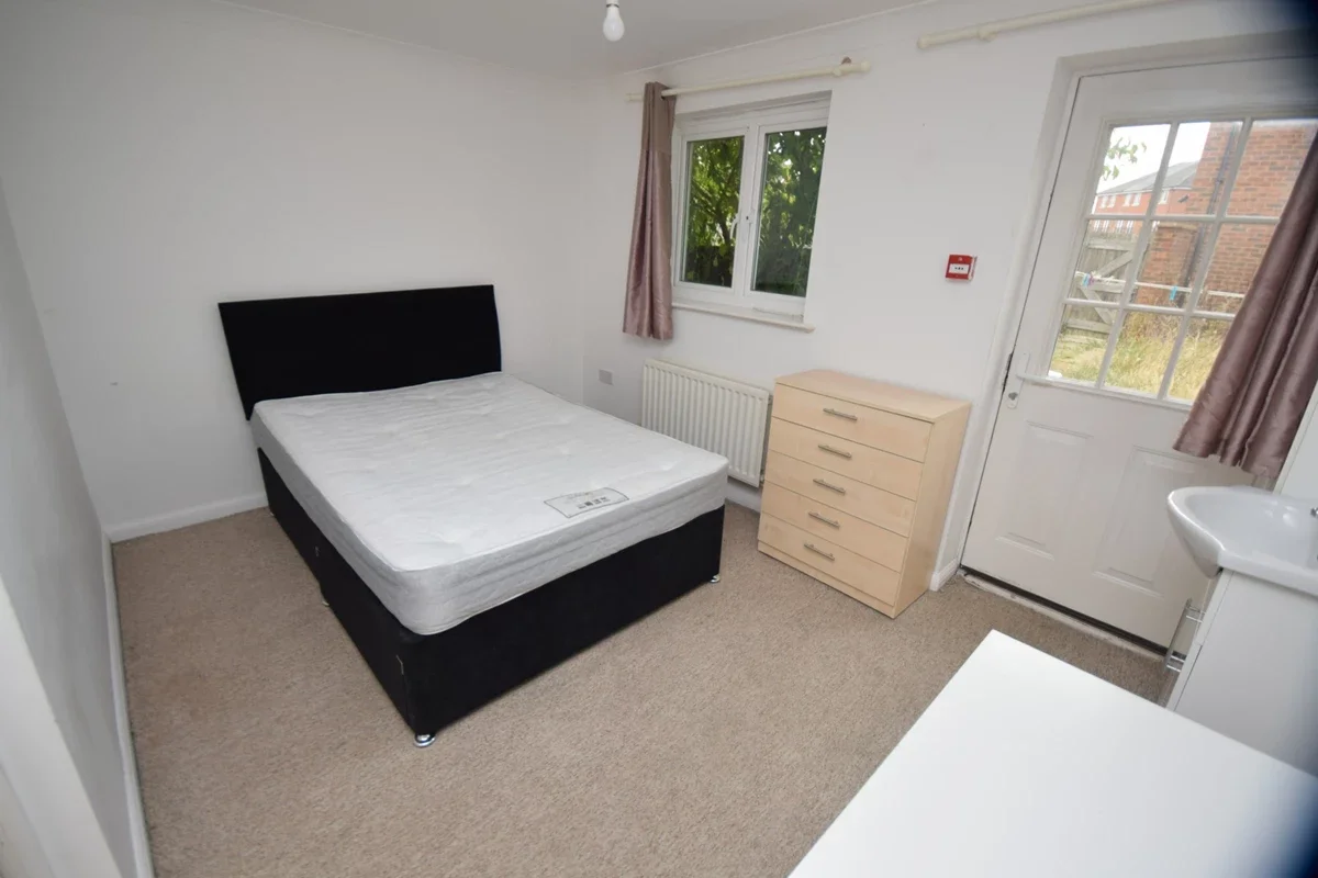 House Mosquito Way in Welwyn Hatfield