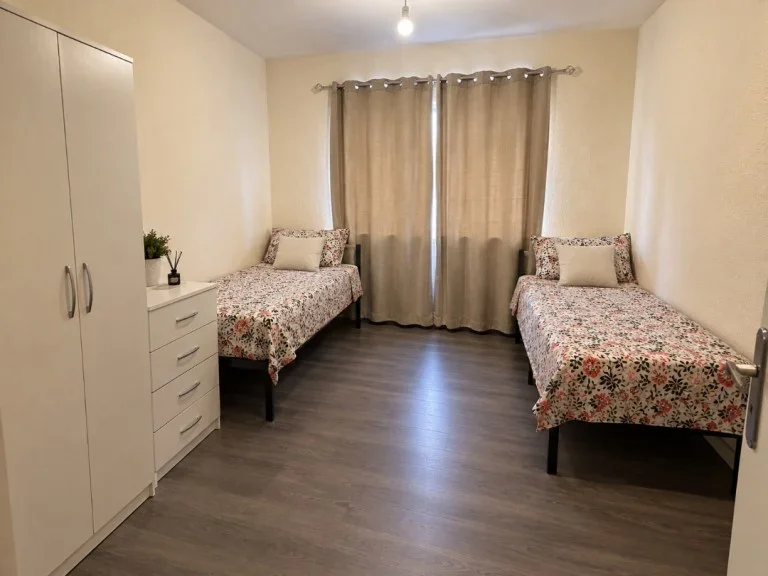 Room Eton Road in Greater London