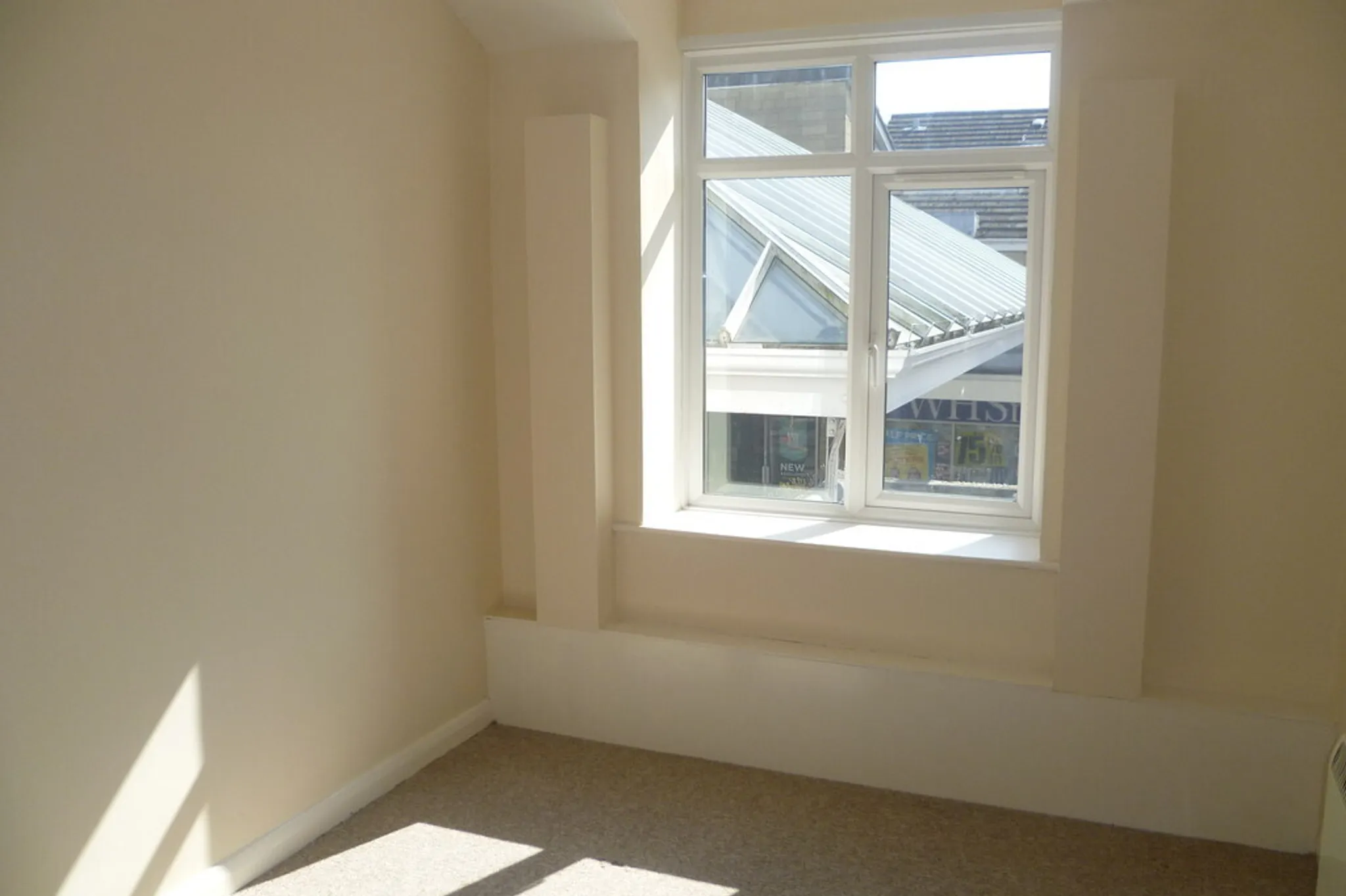 Flat Market Place in Warminster
