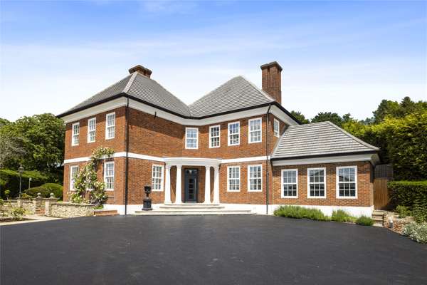 House The Downs in Mole Valley
