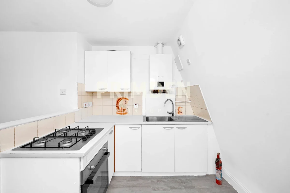 Flat Weedington Road in Greater London