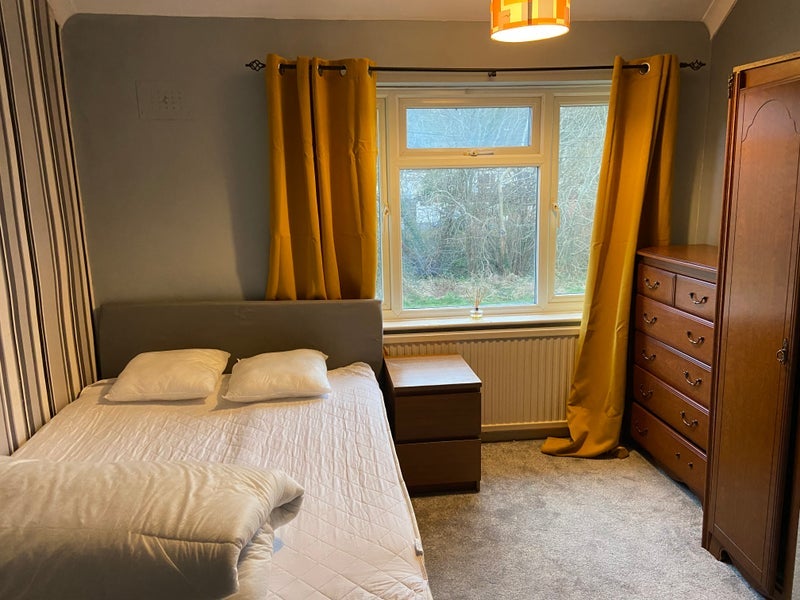 Room Sturminster Road in Bristol