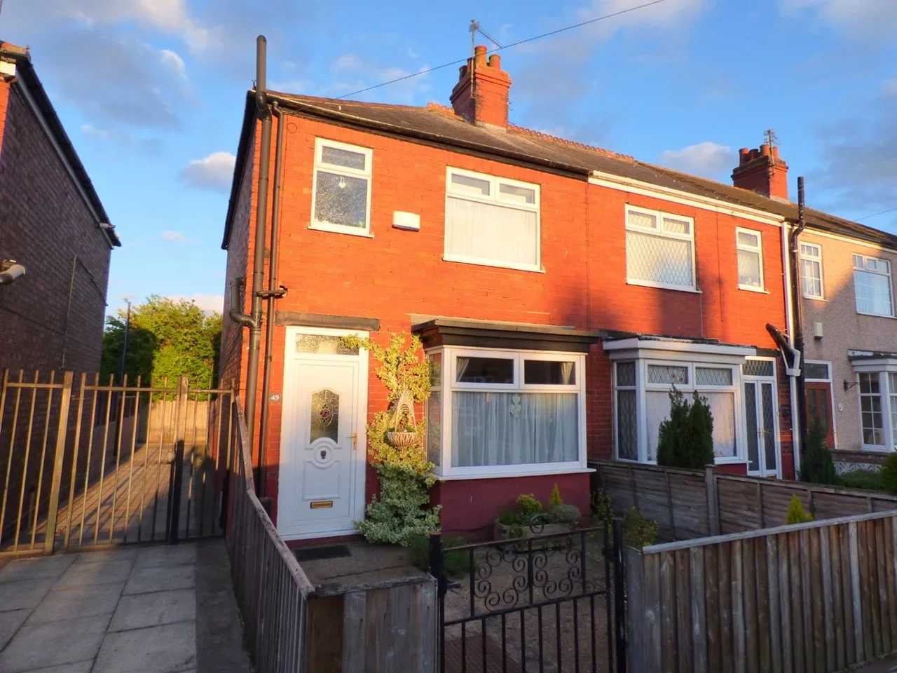 House Grange Walk in Grimsby