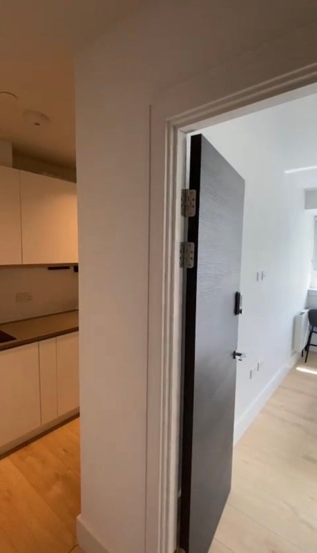 Room Olympic Way in Greater London