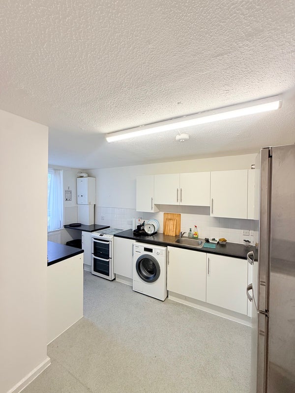 Room Brion Place in Greater London