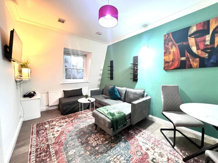 Flat Killick Street in Greater London