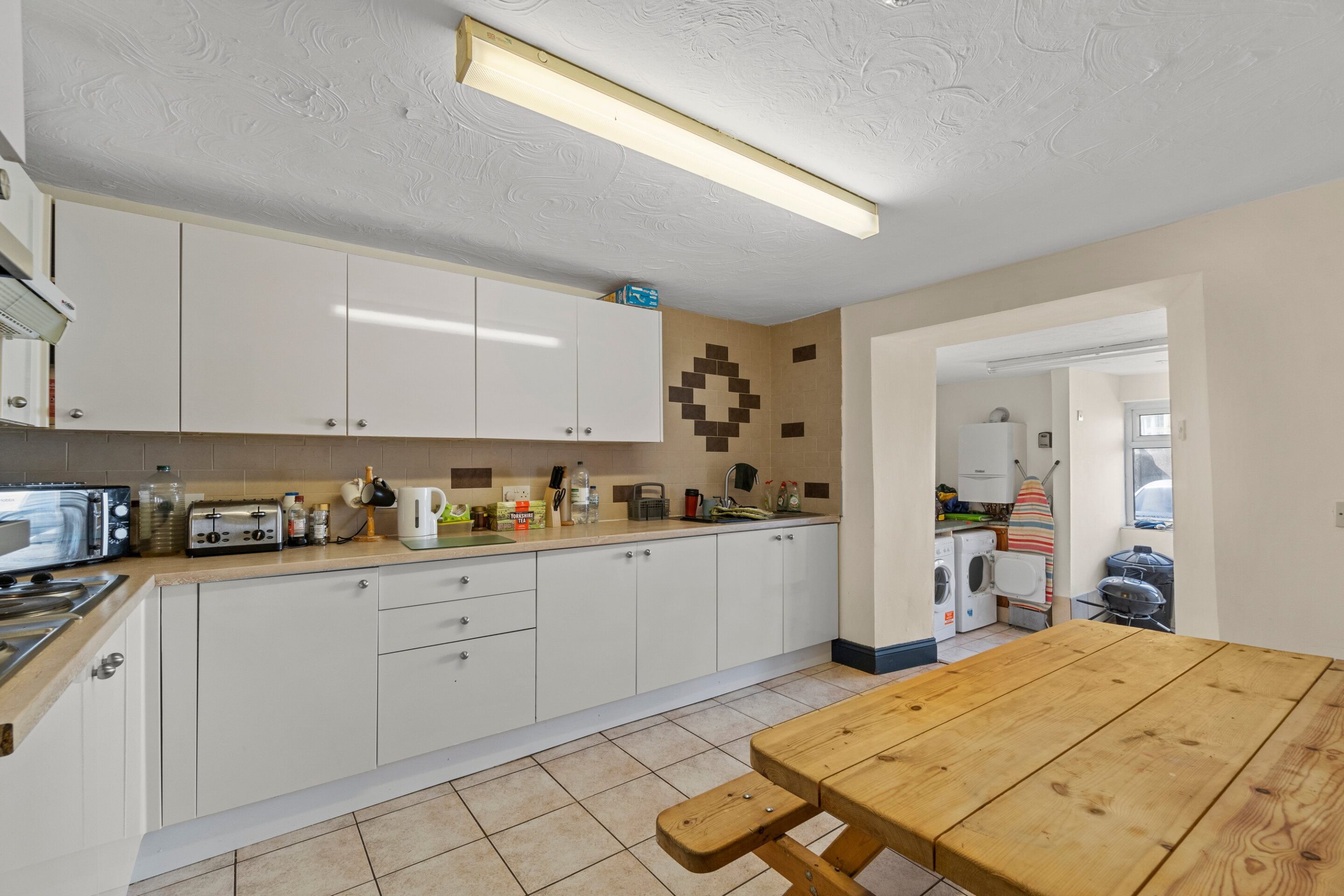 Room North Road West in Plymouth