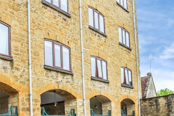 Flat Long Street in Sherborne