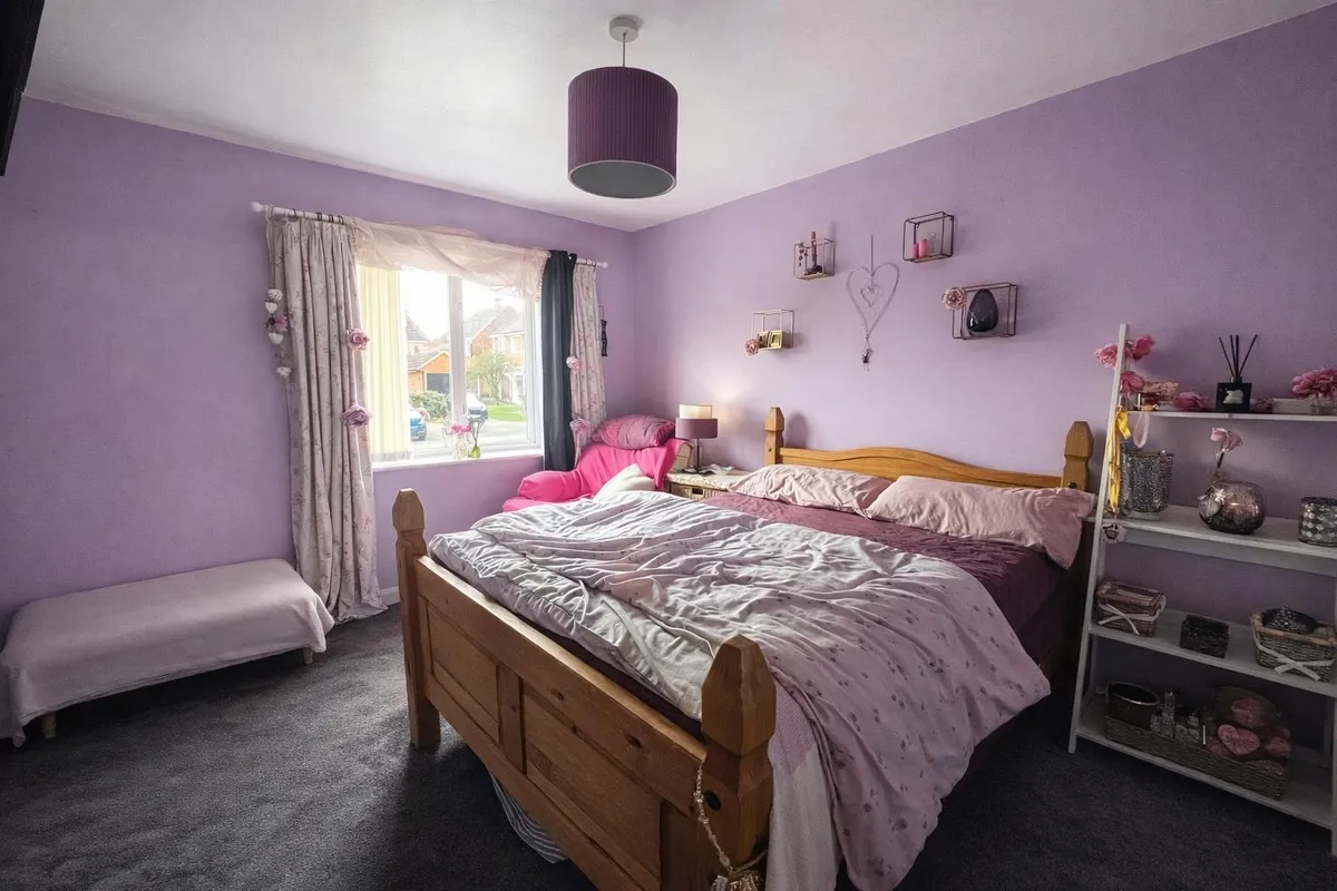 Flat Halford Close in South Kesteven