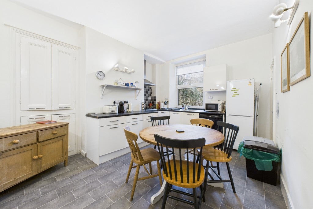 Flat Silverdale Road in Arnside