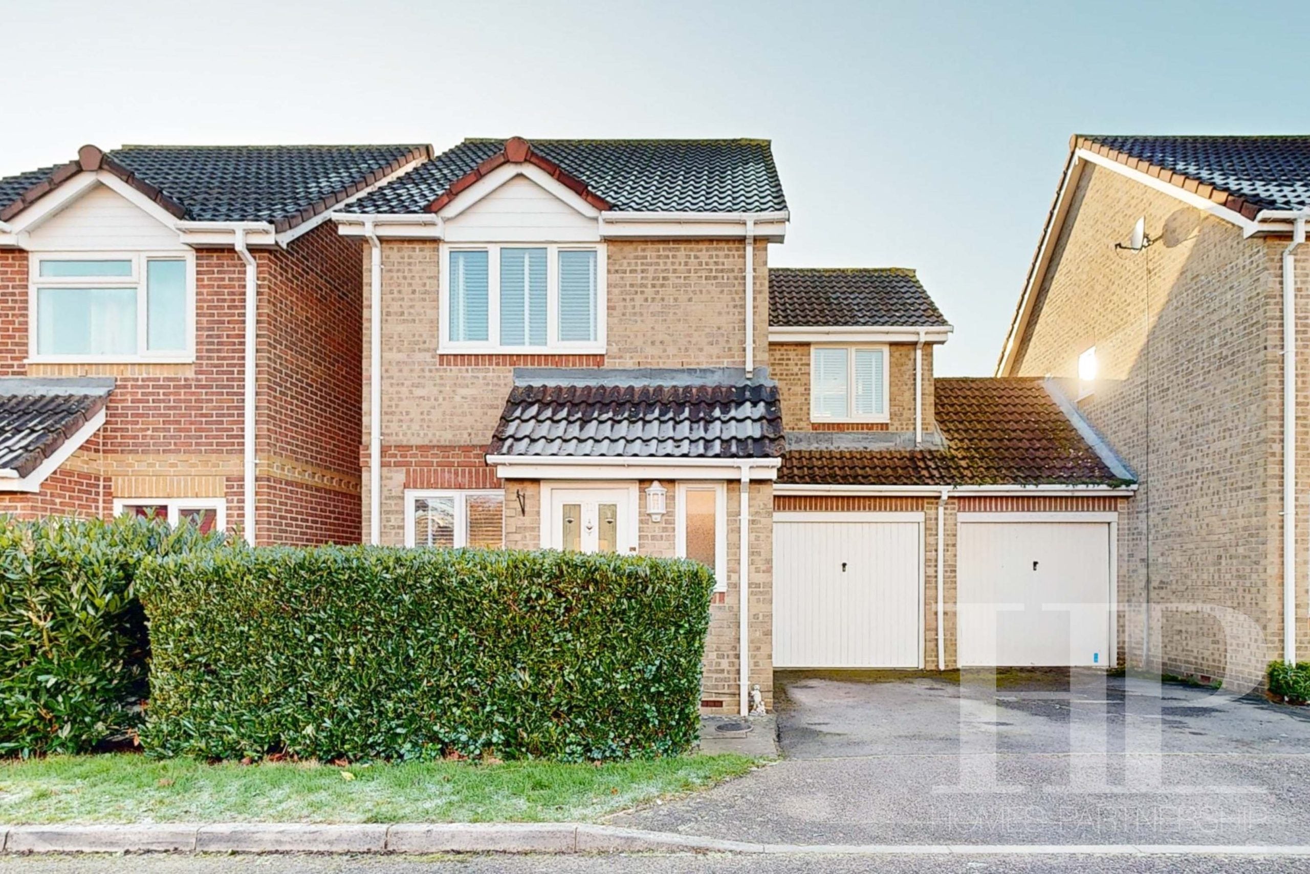 House Brisbane Close in Crawley