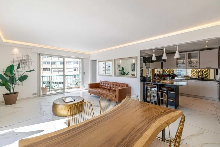 House Boulevard de la Croisette in Cannes