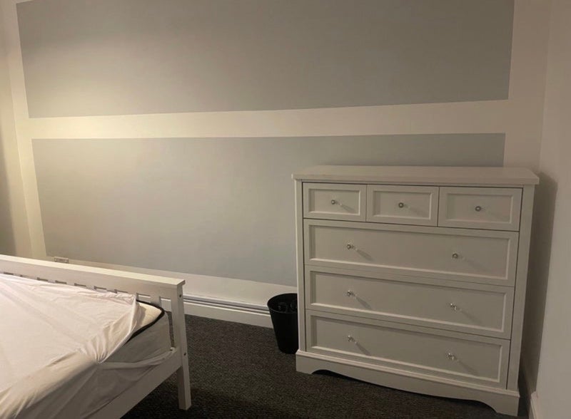 Room Deanswood Park in Livingston