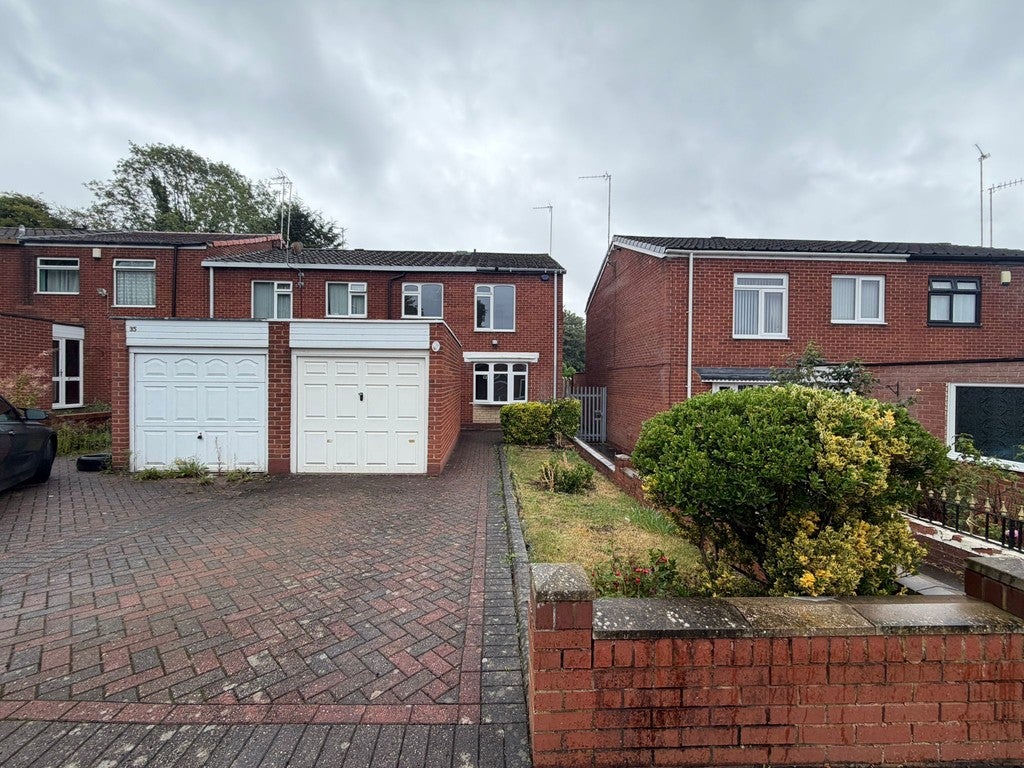 House Kingsdown Avenue in Birmingham