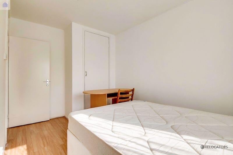Room White Horse Lane in Greater London