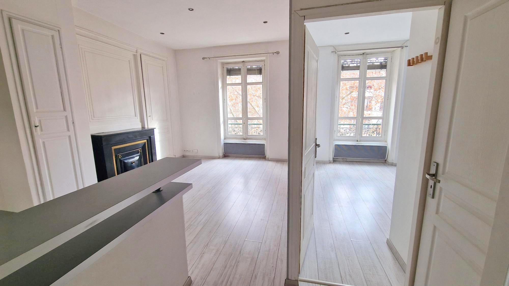 Appartement Rue Jean Larrivé à Lyon