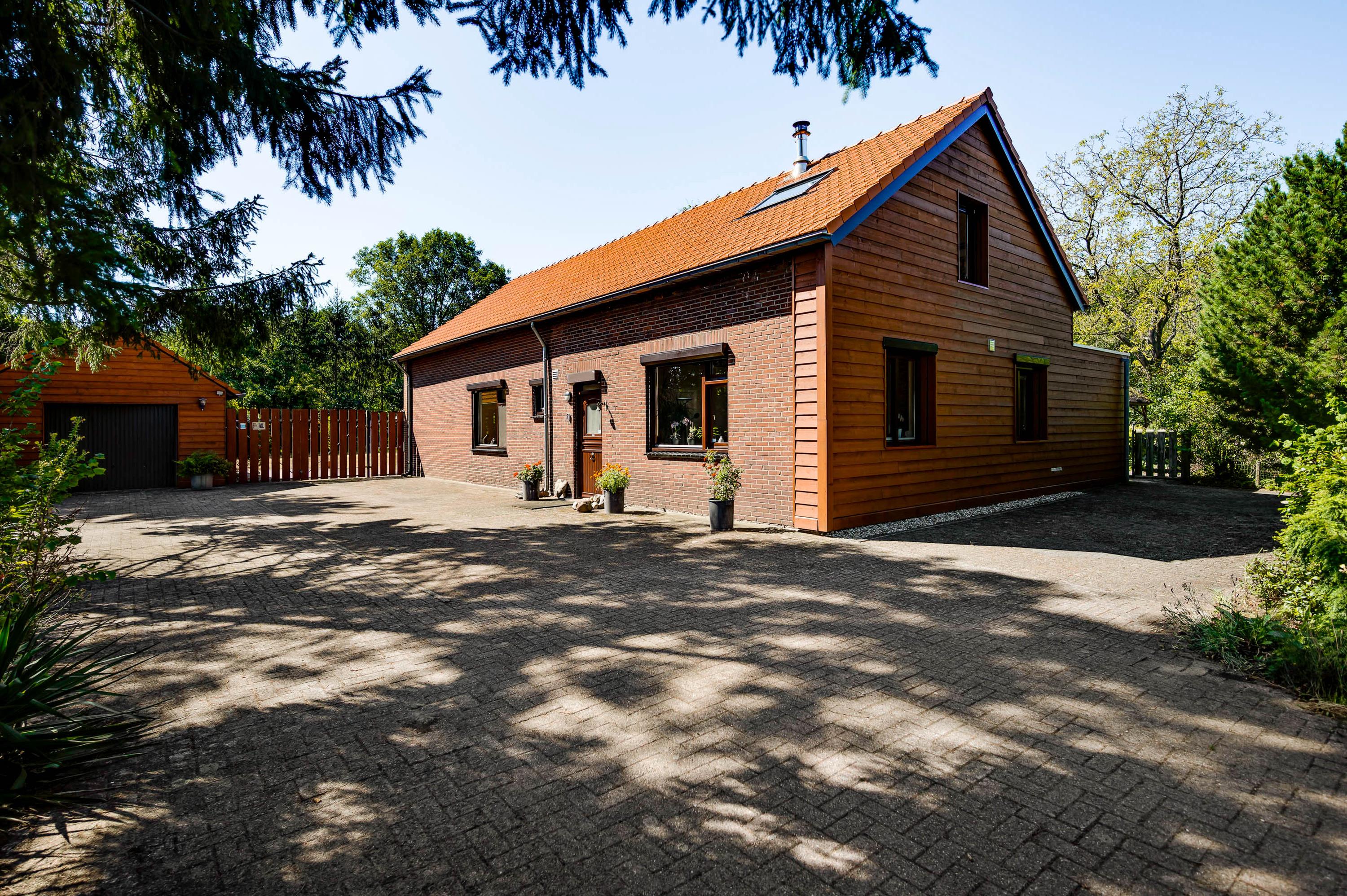 Huis Dijkerpeelweg 24 in Weert