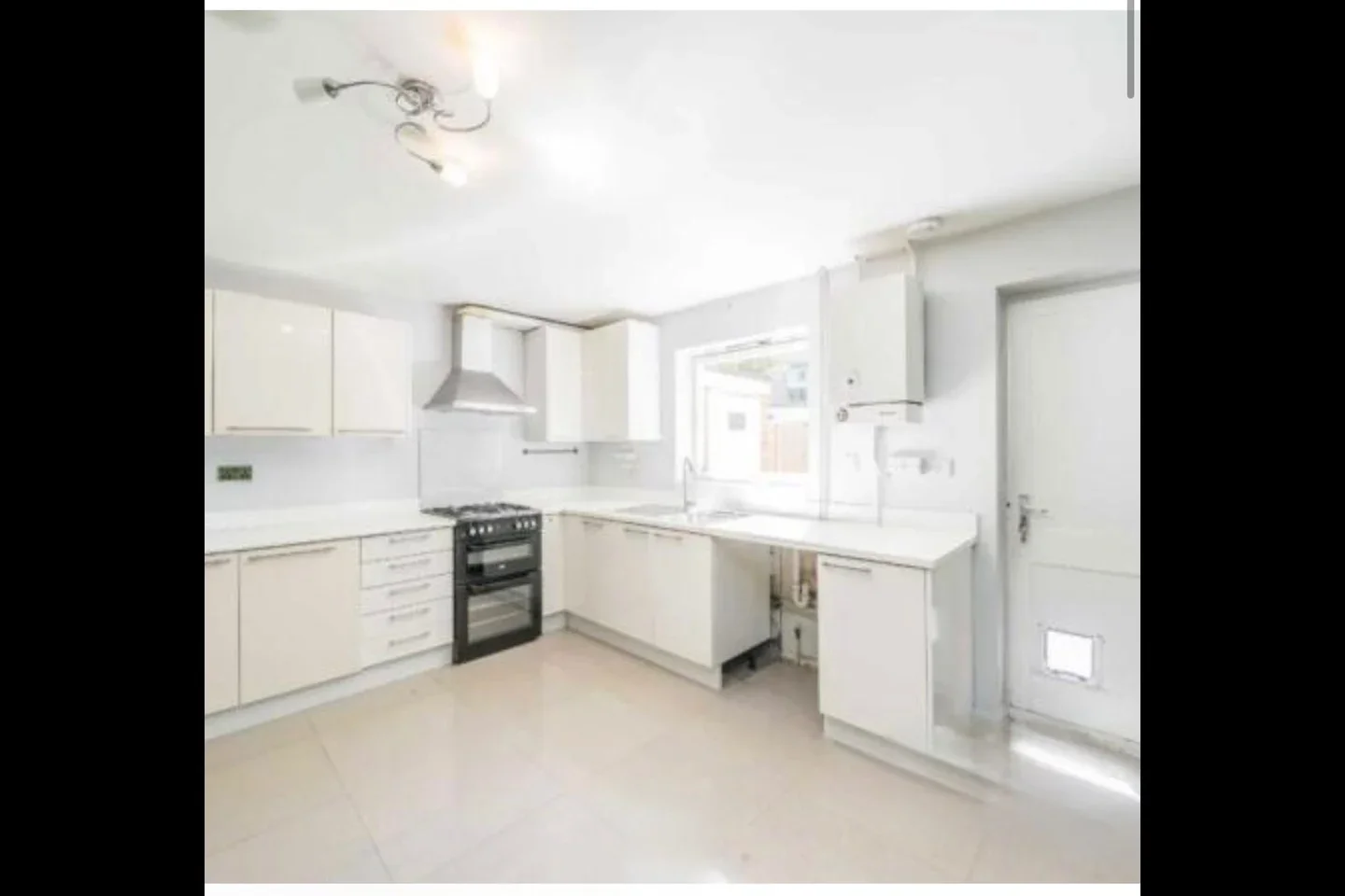 Room Aplin Way in Greater London