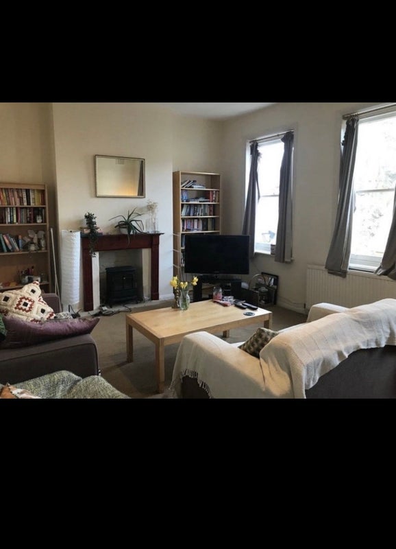 Room Oakfield Road in Greater London