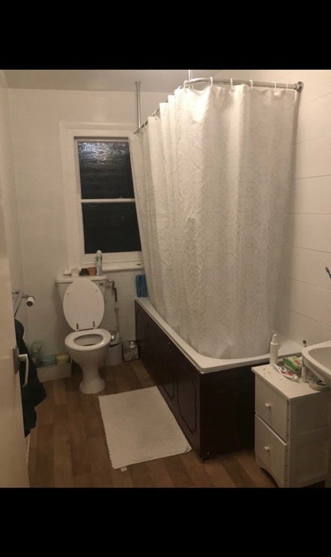 Room Oakfield Road in Greater London