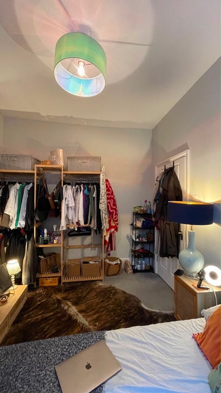 Room Kennington Lane in Greater London