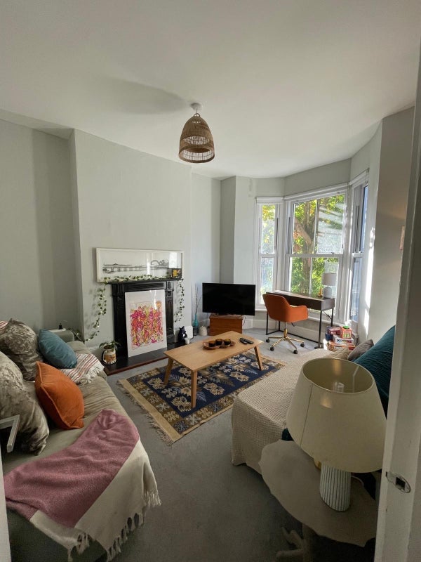 Room Kennington Lane in Greater London