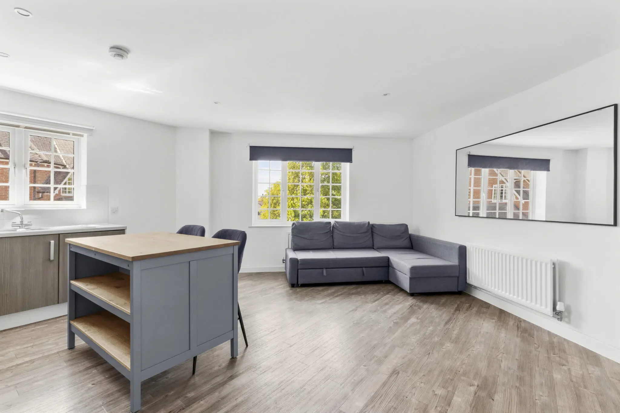 Flat Wroughton Road in Wendover