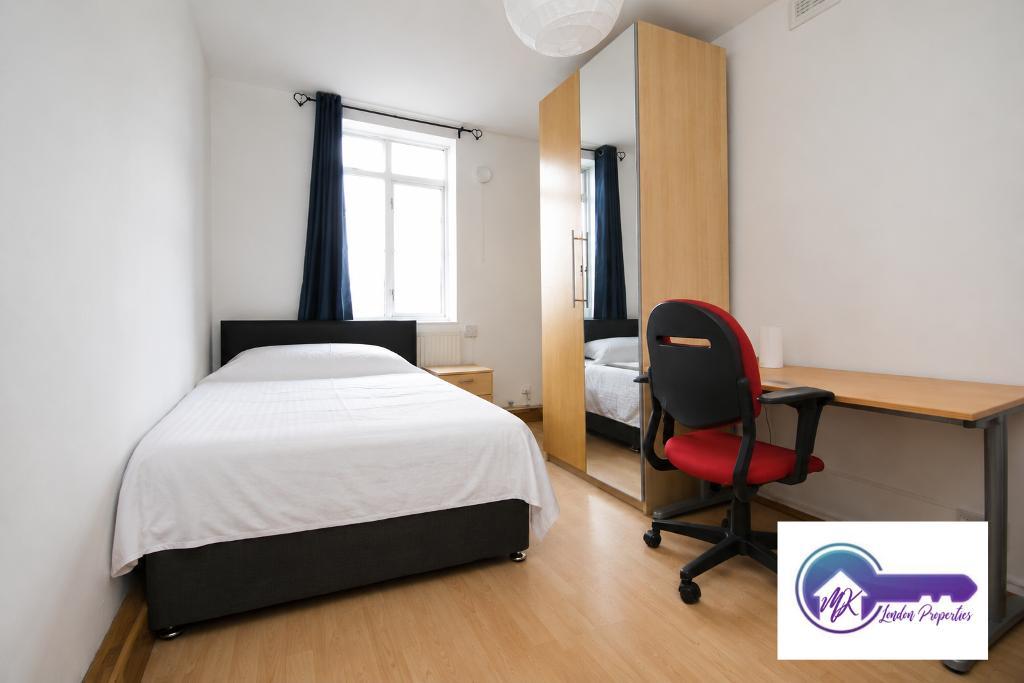 Flat Arbour Square in Greater London