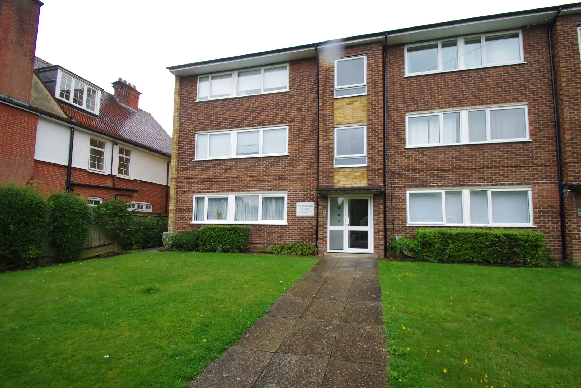 Flat Alexandra Road in Watford