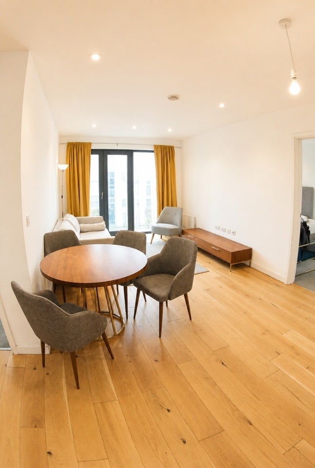 Flat Exeter Passage in Birmingham