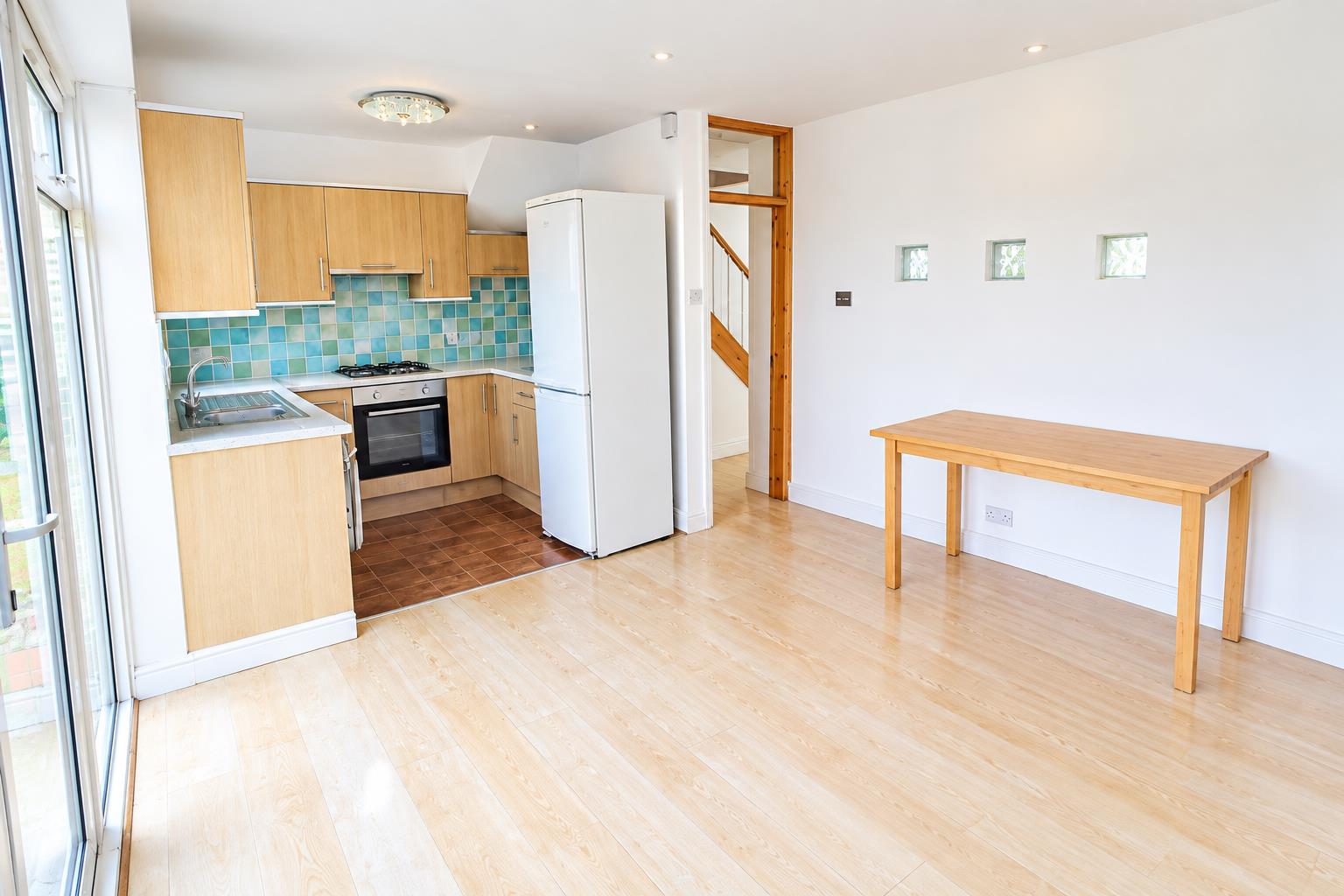 Flat Purcell Road in Greater London