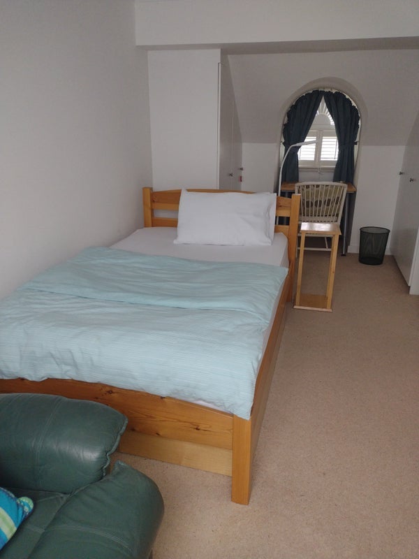 Room Blandford Road in Greater London
