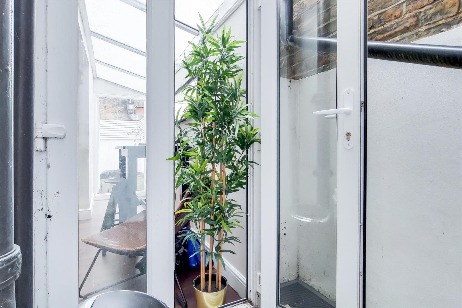 Flat Aspenlea Road in Greater London