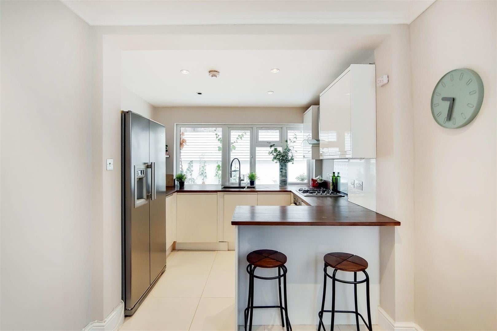 Flat Aspenlea Road in Greater London