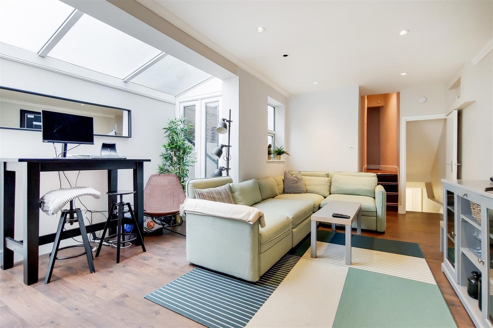 Flat Aspenlea Road in Greater London