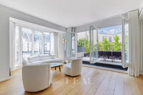 Appartement Avenue Montaigne à Paris