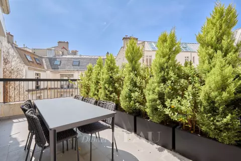 Appartement Avenue Montaigne à Paris