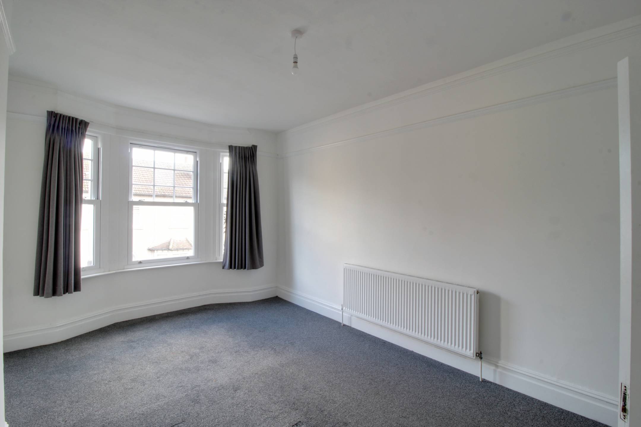 Flat Southbridge Road in Greater London
