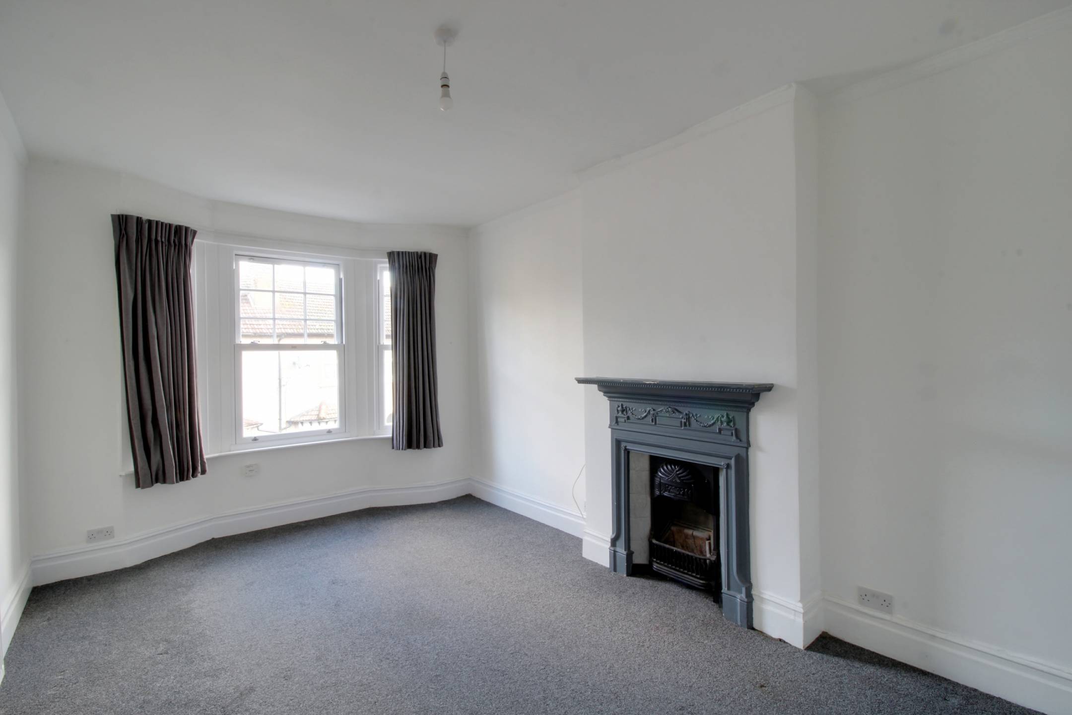 Flat Southbridge Road in Greater London