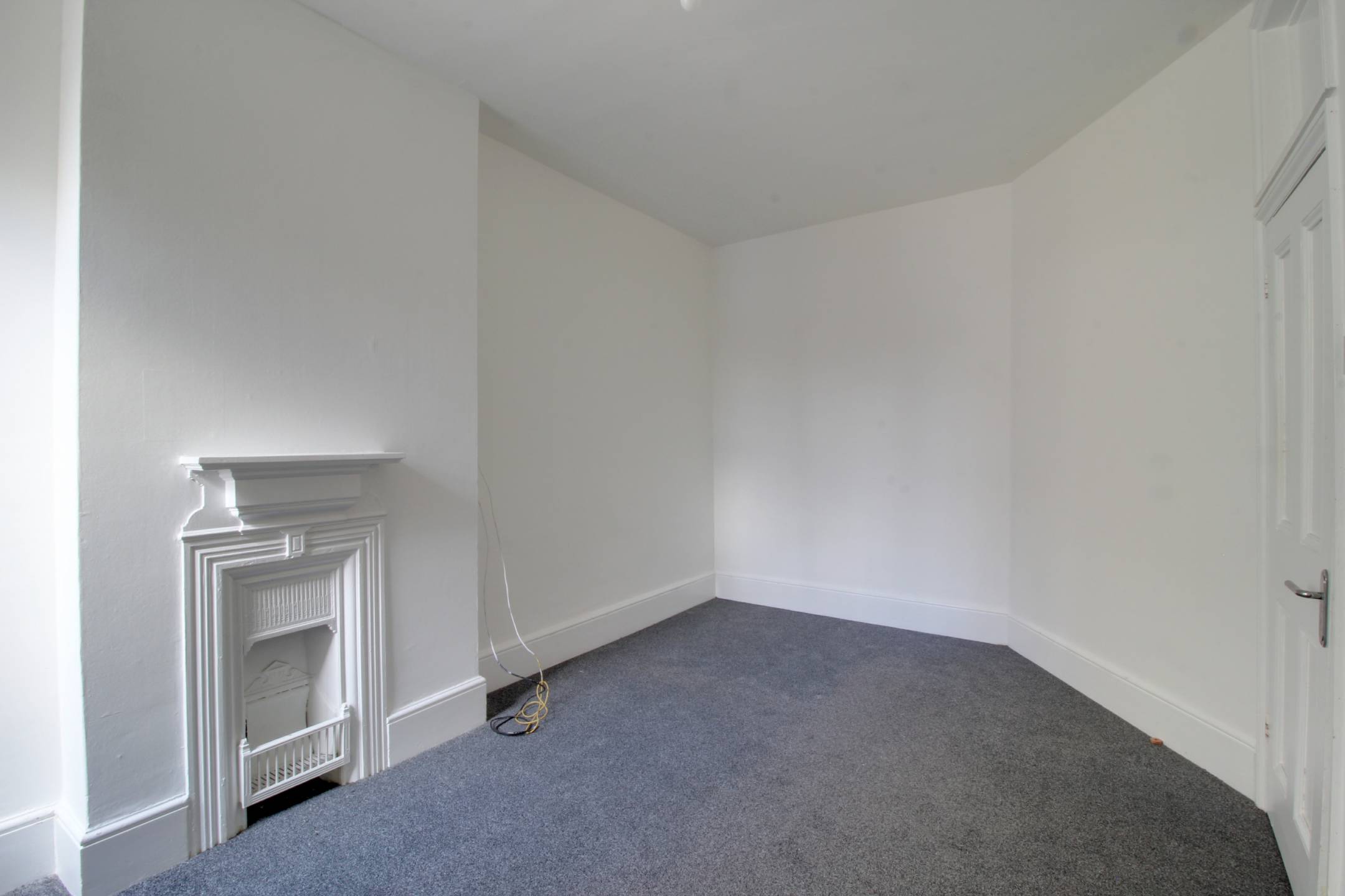 Flat Southbridge Road in Greater London
