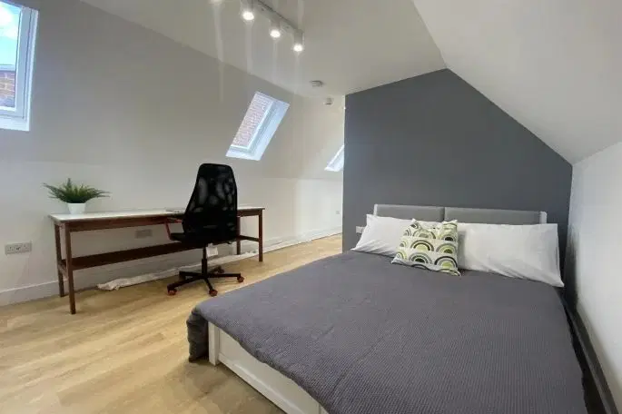Room Chilwell Road in Nottingham