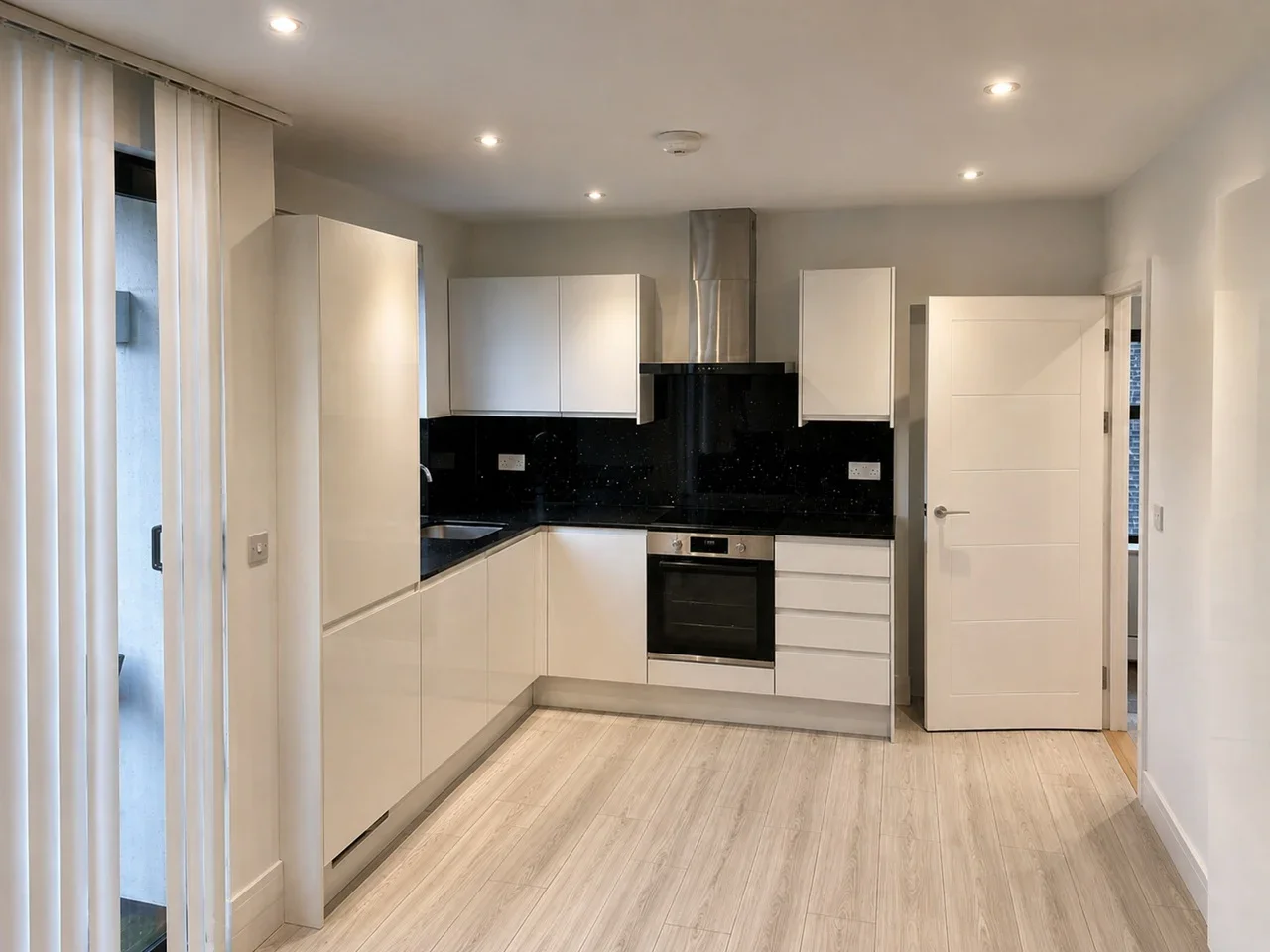 Flat Hendon Way in Greater London