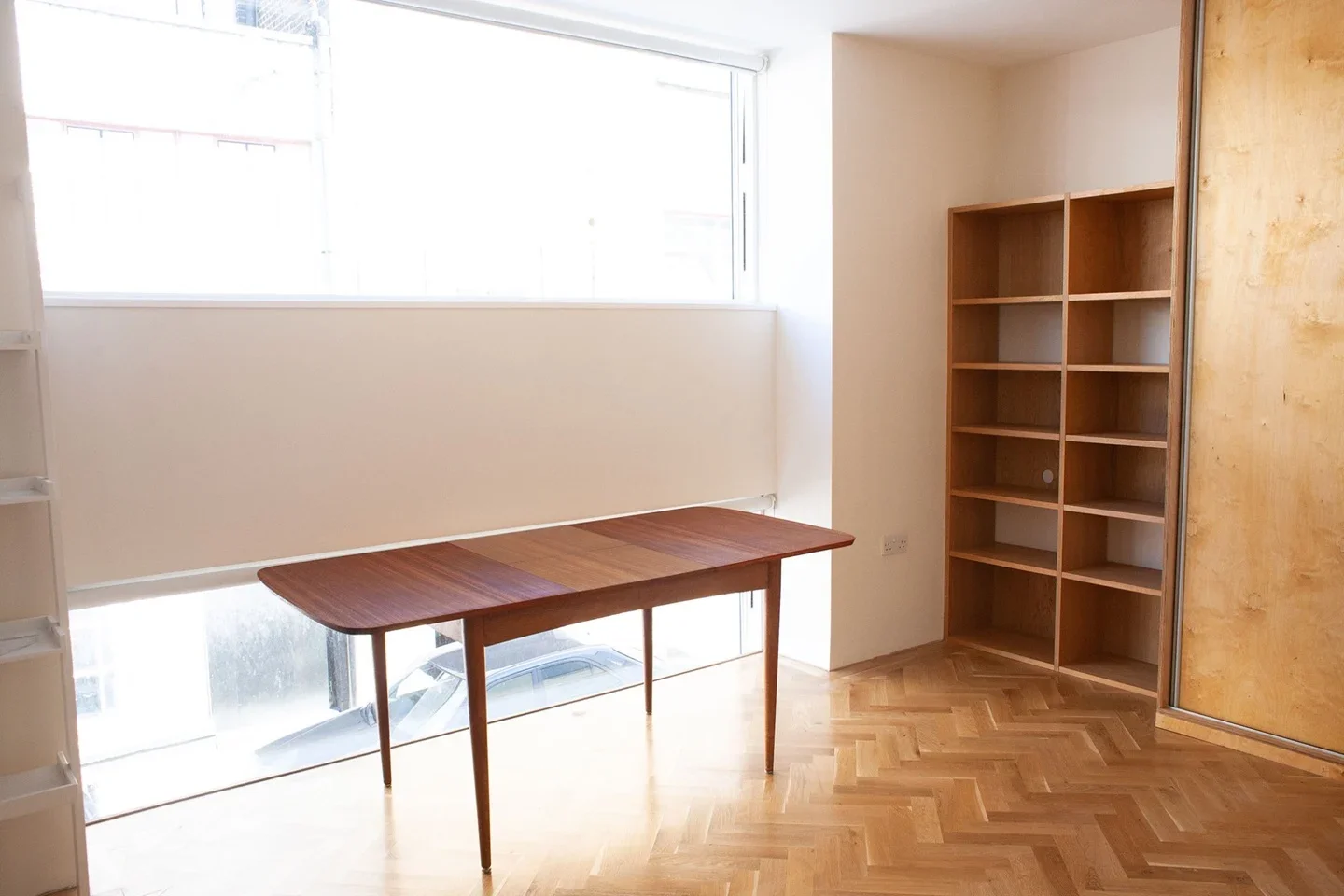 Flat Orsman Road in Greater London