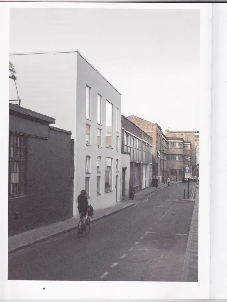 Flat Orsman Road in Greater London