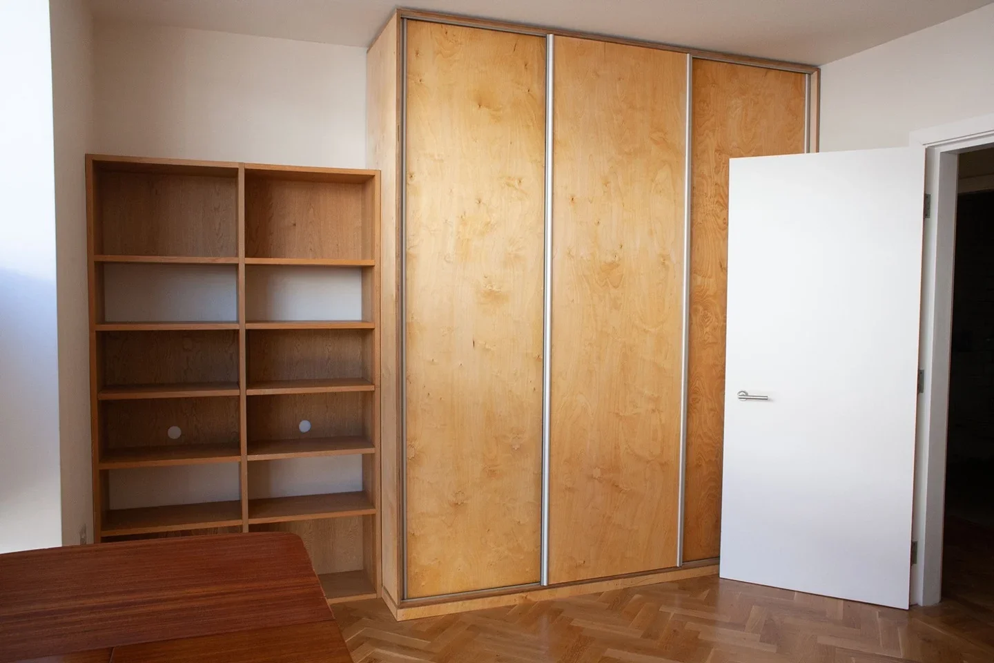 Flat Orsman Road in Greater London