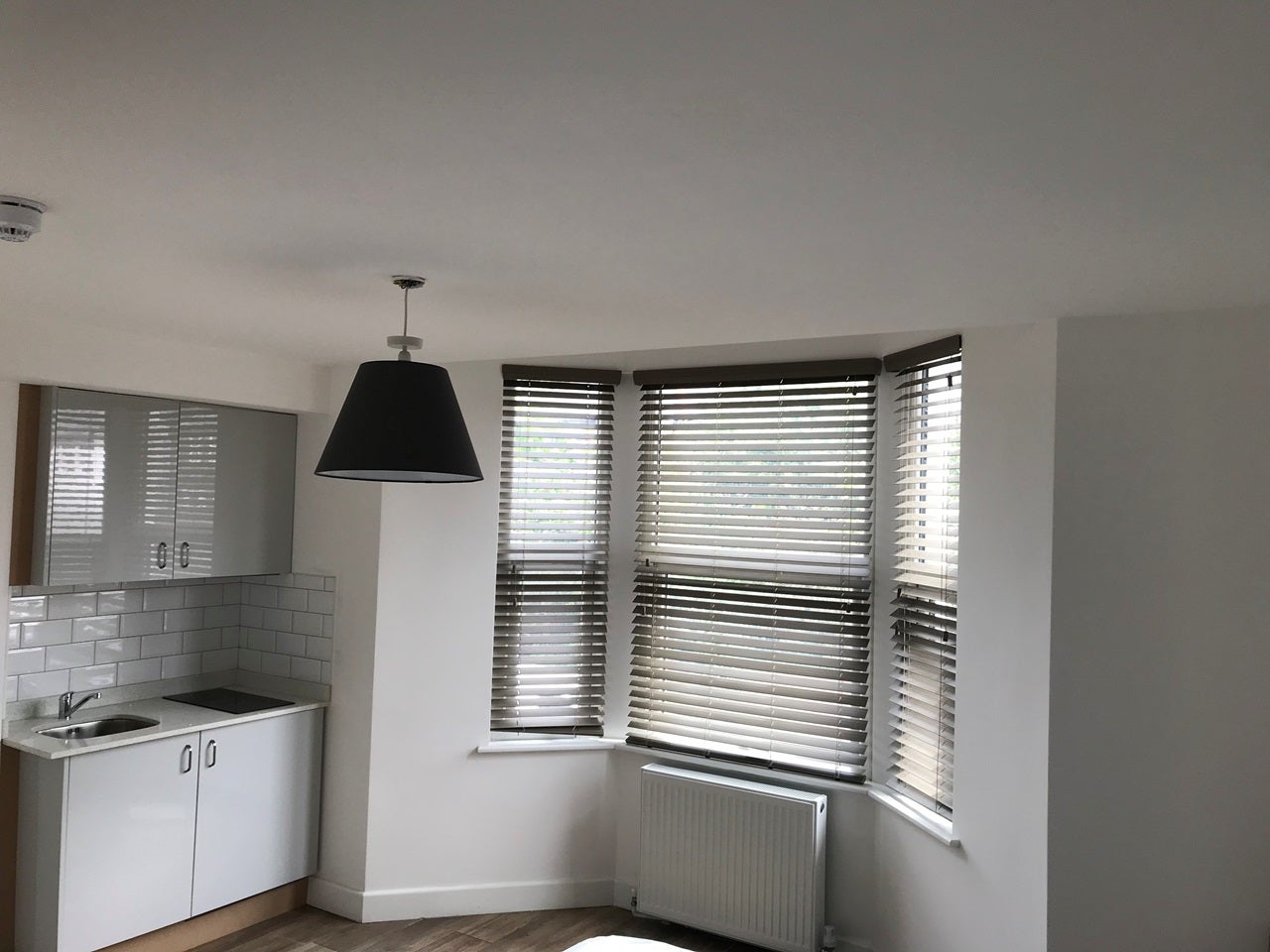 Flat Hughenden Road in High Wycombe