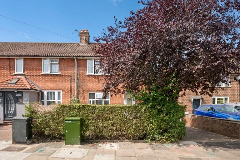 House Greatdown Road in Greater London