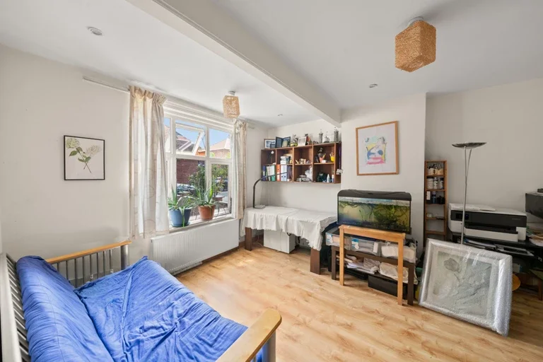 House Greatdown Road in Greater London