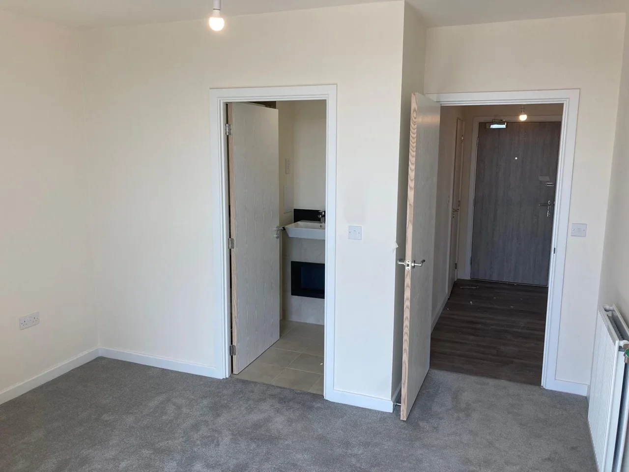 Flat Watkin Road in Greater London