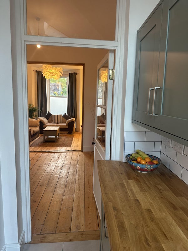 Room Claremont Street in Bristol